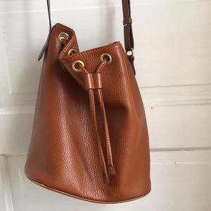 Old navy faux leather bucket bag